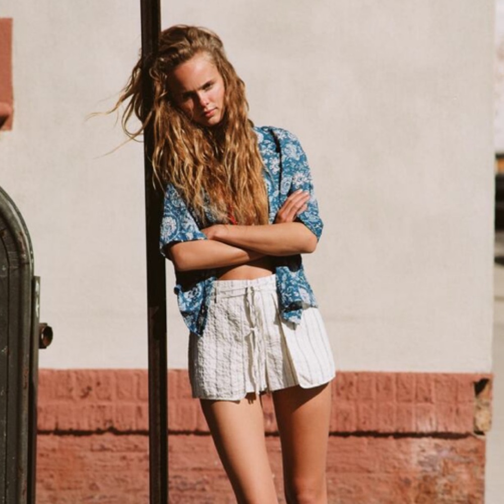 BNWT Zara striped skort